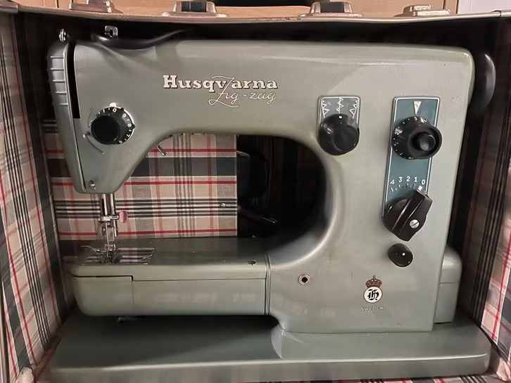 Bestand:Husqvarna.png